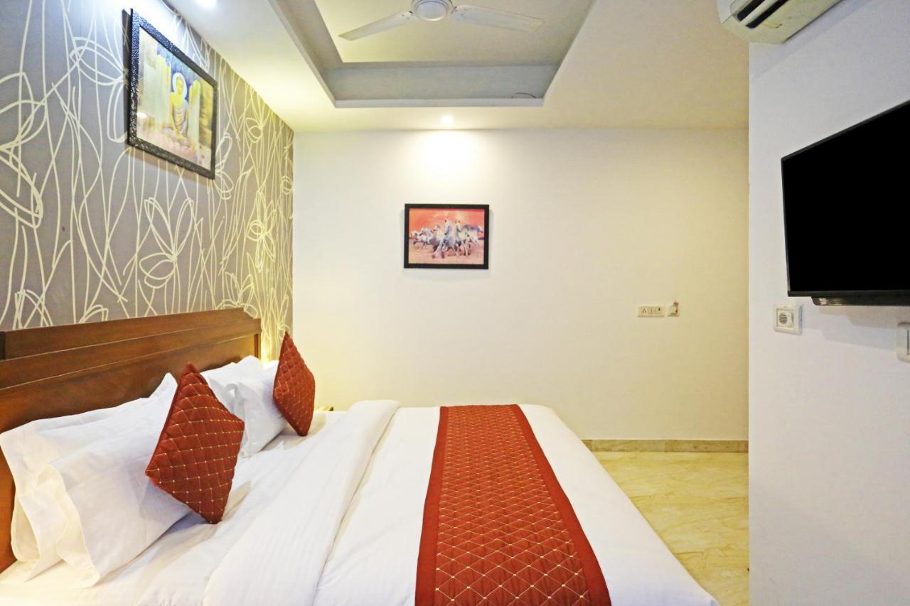 Hotel The Best Near Delhi Airport Neu-Delhi Exterior foto